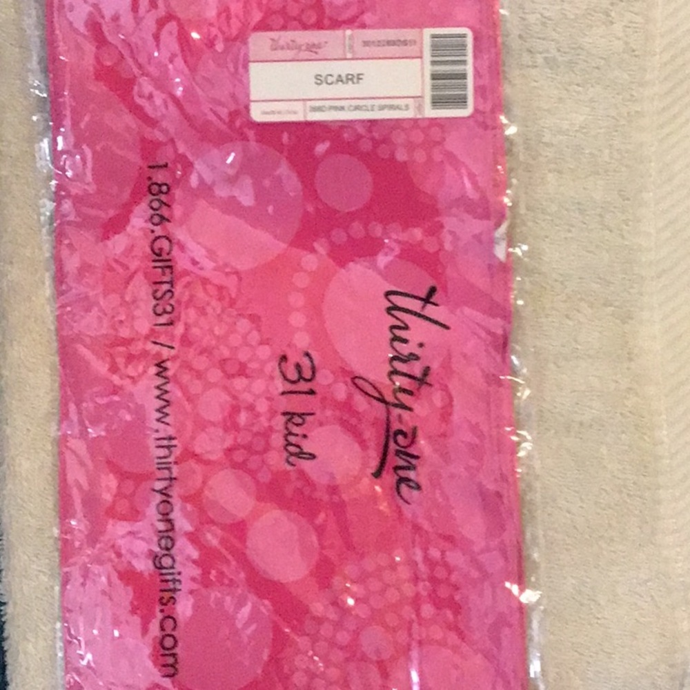Thirty-one 31 kid scarf